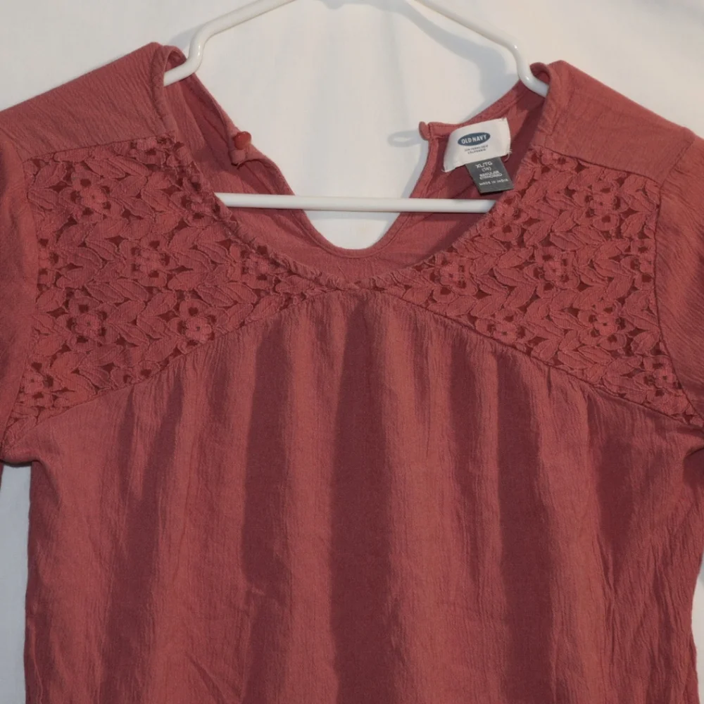 Old NAVY PINK‎ TOP EMBROIRDERED GIRLS XL